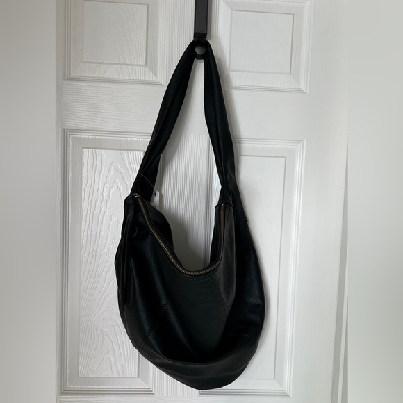 Free People Black Hobo Bag - Picture 3 of 16